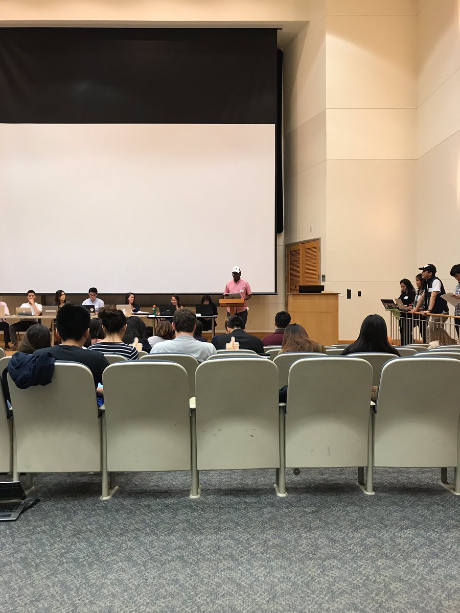 YungSivkit's tweet photo. My student Edgar making important moves! Let's go Edgar! #chtown17 https://t.co/ieWlRF9o69