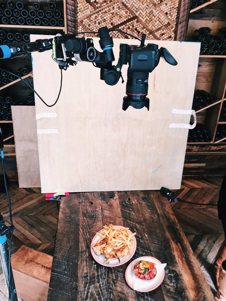 PromotivateLP's tweet photo. On set with @NandosPeriPeri. New menu launching summer 2017, stay tuned! Are you ready for summer?☀️ #nandoslover #periperi #adagency #6ix https://t.co/n90BXXLLIu