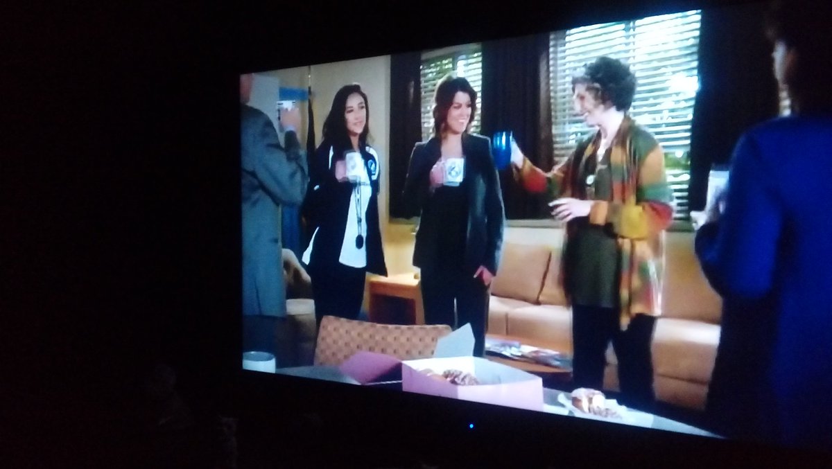 UtdSwarla's tweet image. @imarleneking ys this face on my screen so much.
No likey #EmisonEndgame #emisonwedding really hate paige but love bitchy ali #PLLEndGame