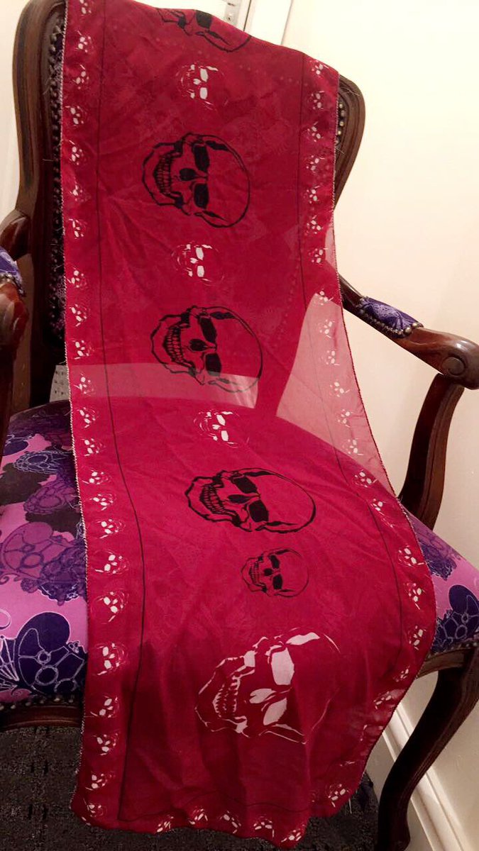 MlrPattern's tweet image. First collection of chiffon scarves finished and available now! #skull #design #chiffon #design #designer #fineliner