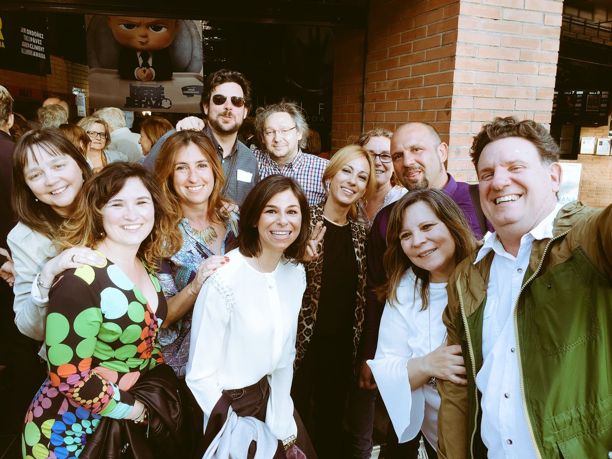 mjimenamatias's tweet photo. La prensa en la Premier de #GarantíaPersonal @cextremadura @Piarmero @Mercherrey @ainhoisima @chateaumarianne https://t.co/zhkNrhx2r7