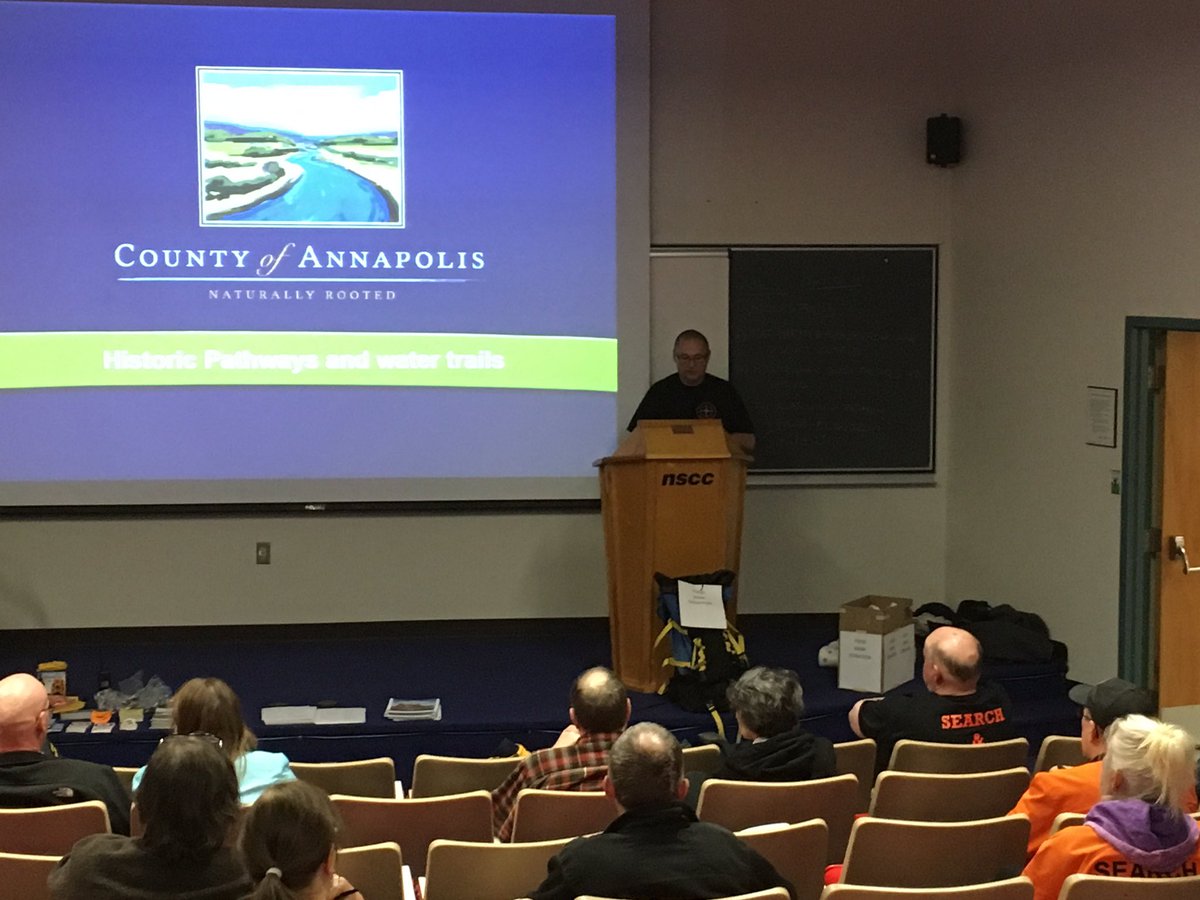 ACGSAR's tweet image. @ACGSAR has teamed up with @AnnapolisCo to put on their first #outdoor #safety presentation #canoe