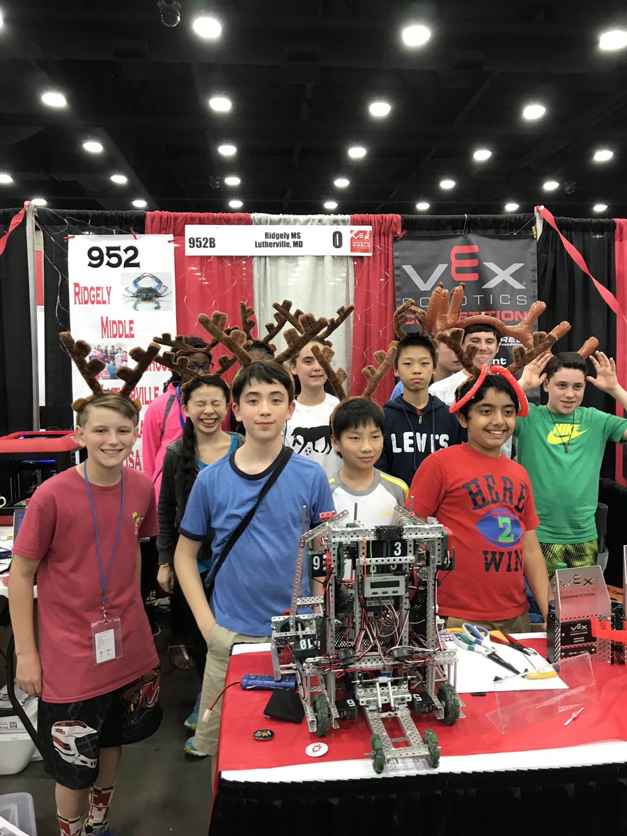 RMS952Robotics's tweet photo. Day one at the VEX Robotics World Championships in Louisville, Kentucky. The Stags are getting fired up! https://t.co/p2erJqXeJJ