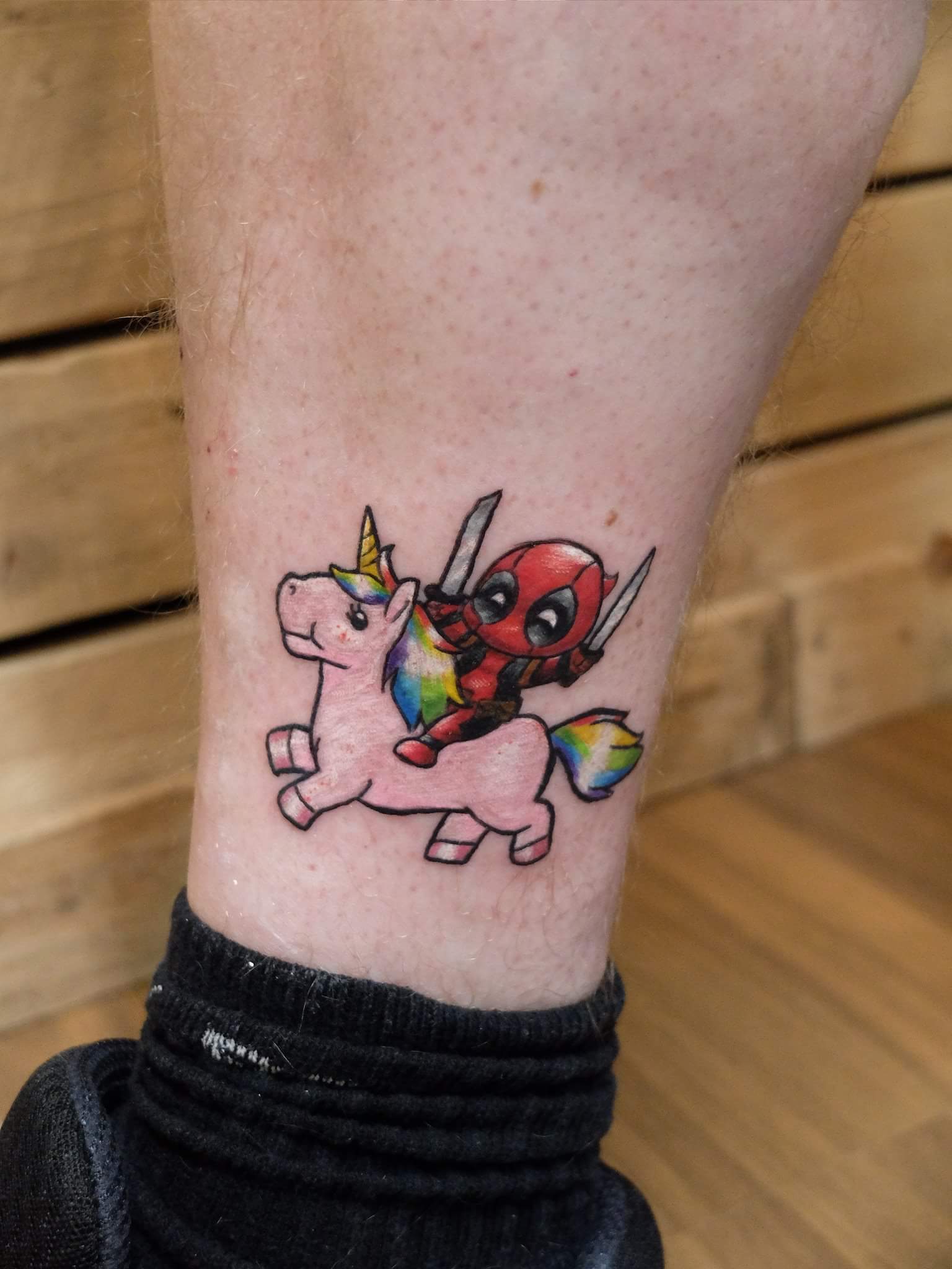 URSA MAJOR TATTOO al Twitter: "Deadpool by Luke #deadpool #tattoo  https://t.co/YCOpZ2AweC" / Twitter
