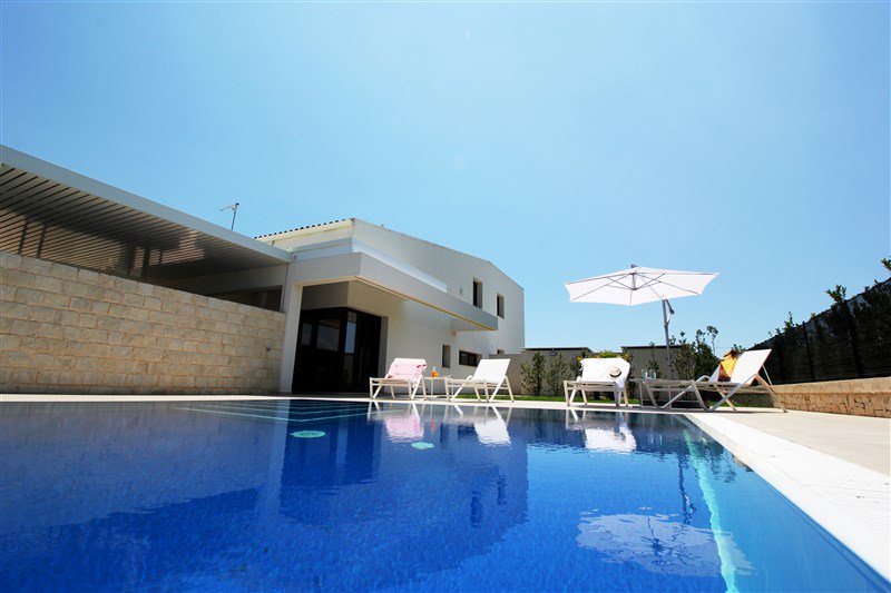 SicilyJohn's tweet photo. Newly built villa with garden and saltwater pool located near sandy beaches and nature reserve of Marina di Ragusa, southern Sicily . https://t.co/pQyHEyghsZ