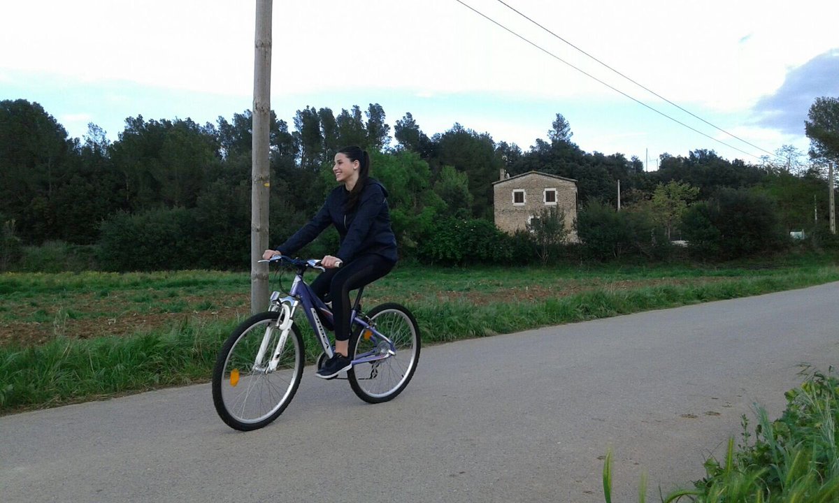 elisabethdarnes's tweet photo. Multiplicador en els 3 casos. #EFmecanicabicicleta https://t.co/fjVDh9kLHa