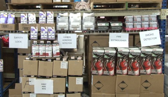 Tn on <a href="/cronkitenews/">Cronkite News</a> @ 5pm -stay tuned for my report on <a href="/AZHelpingHands/">The Foster Alliance</a> and the launch of their grant challenge with the <a href="/TWLewisFound/">TW Lewis Foundation</a>...