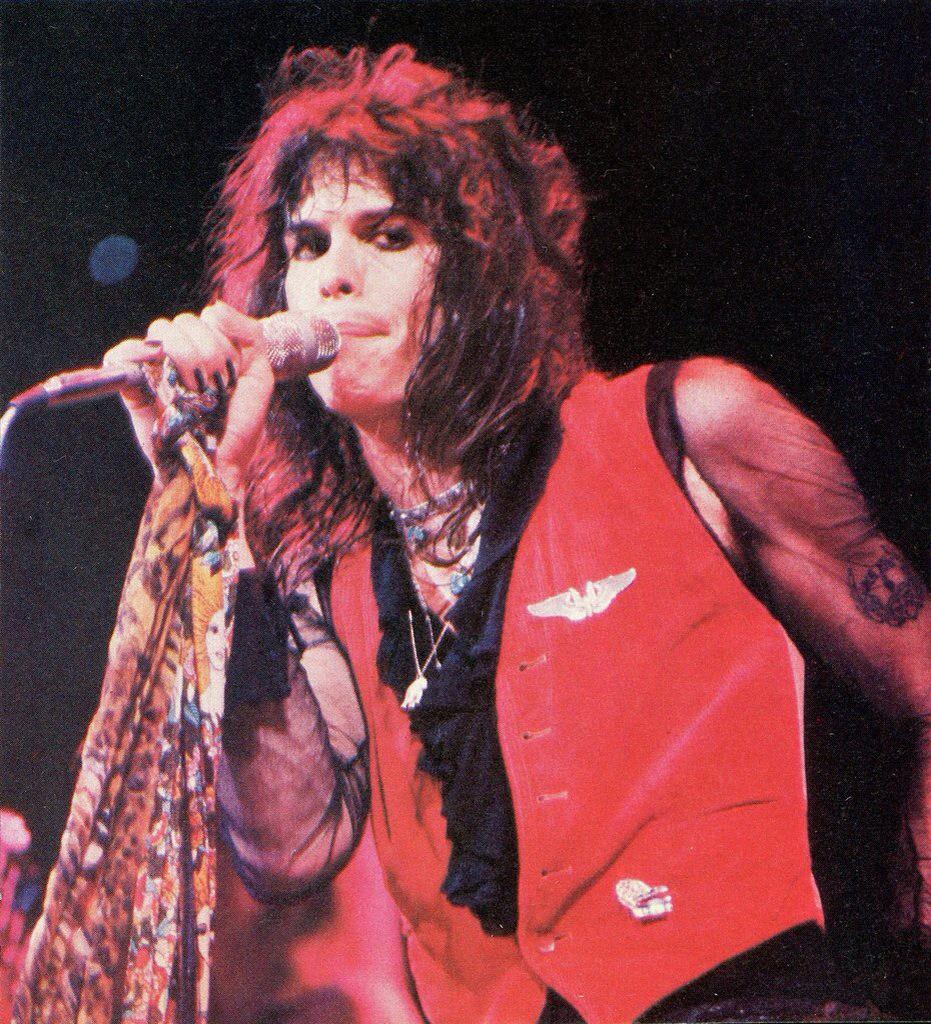 Happy birthday to the legend that is steven tyler! 