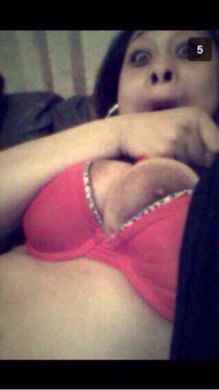 abcdick337's tweet photo. but why , i dont understand not cute at alllllll bitch got to go 👉 http://t.co/Umf2xZNkhu