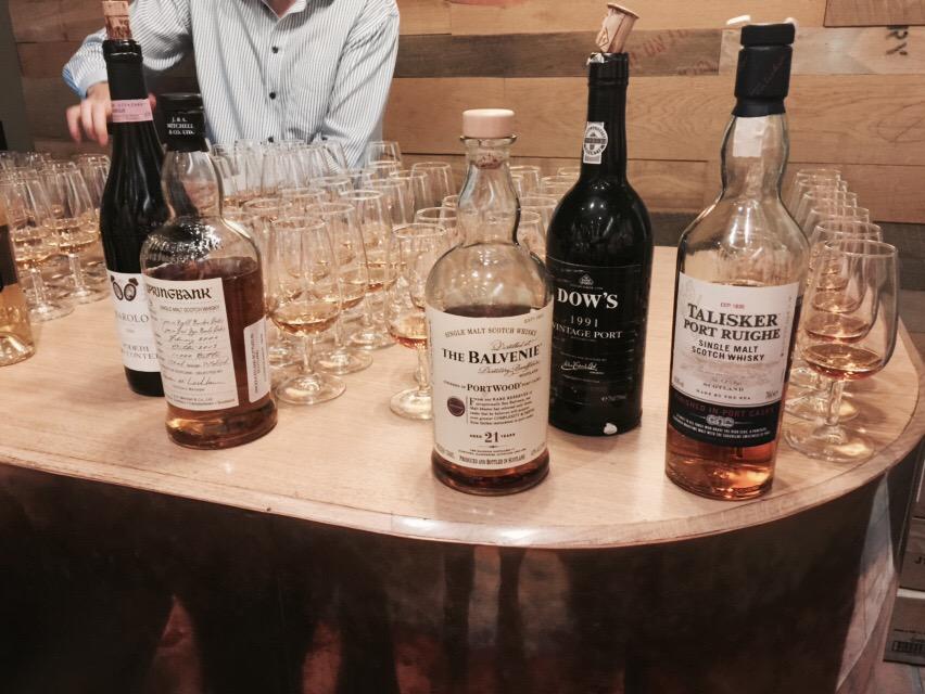 Awesome whisky tasting @WhiskyBroShop tonight. Thanks Neil, thanks @thedramdog. Very informative #CaskFinishing