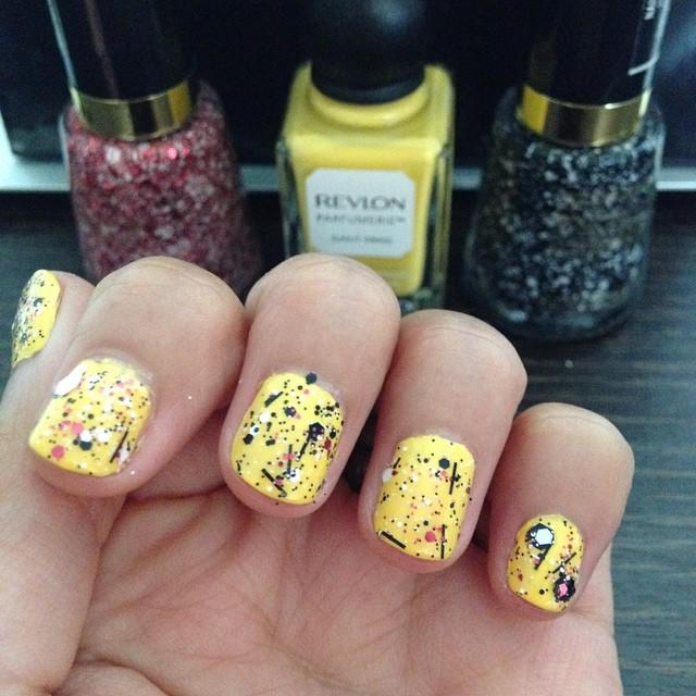 carlapaolaruiz's tweet photo. Hoy nos animamos por esta mani loca gracias a #DLPCosmetics y #RevlonPerú: Daring Graffiti… http://t.co/gSkGfgaiFa http://t.co/dF9Qdnvj85