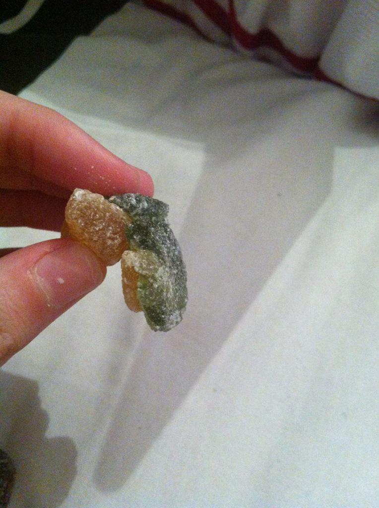 LeoniElizabeth's tweet photo. @NestleUK just incase that first picture wasn't clear #badsweetday http://t.co/XeHBUAm336