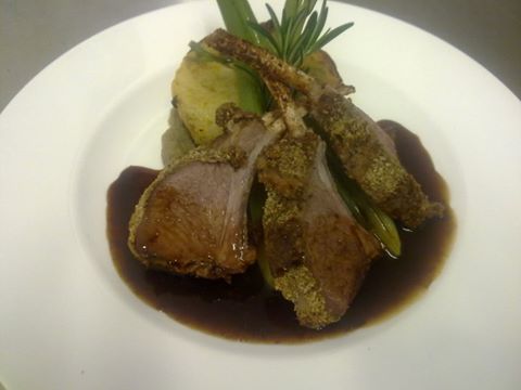 eats_catering's tweet photo. Foodie delights on a Thursday! #lamb #springishere #caterers #sussex http://t.co/pWr2i4Qaug