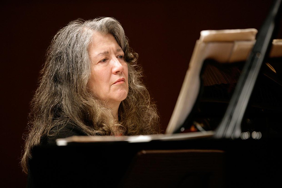 ClassicaHD's tweet photo. Tra poco in onda su #ClassicaHD #MartaArgerich #Prokof'ev http://t.co/Duv89yFvIS