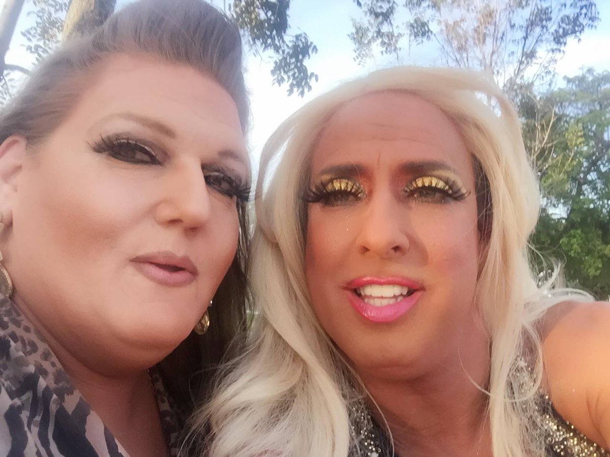 OdenJean's tweet photo. #BeautyPlus Marilyn Daniels &amp; Kylie Jean Lucille going to Fleerwood Mac http://t.co/UVpIYc1iQd