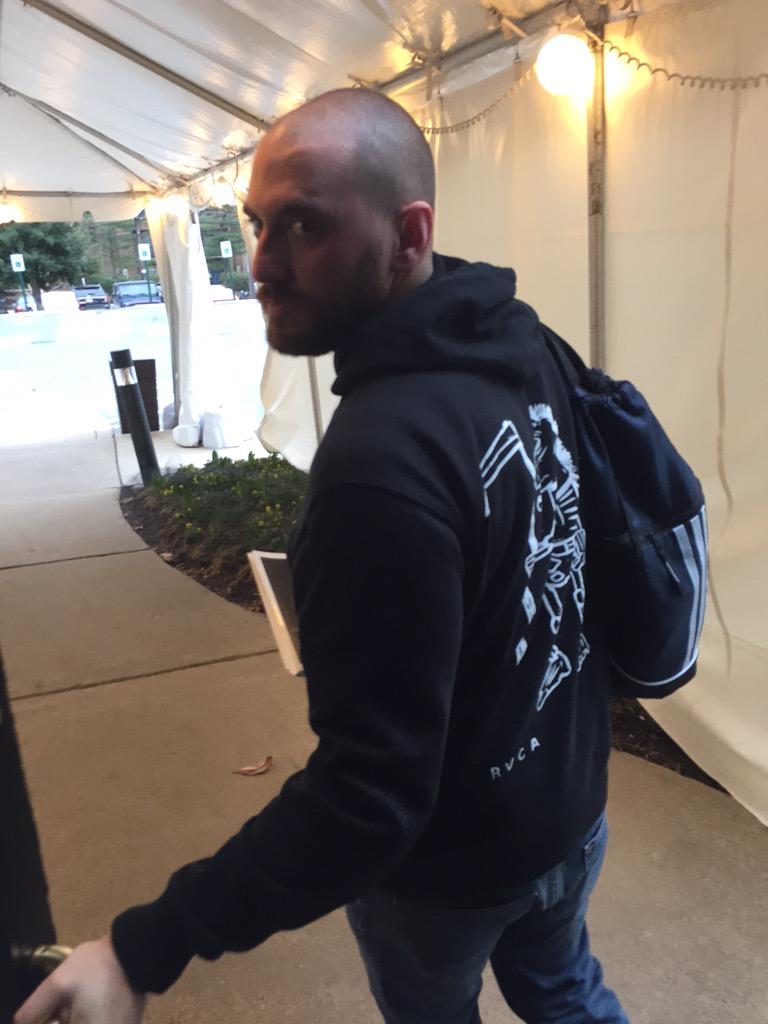 ShawnMendes's tweet image. Look at these guys hahaha