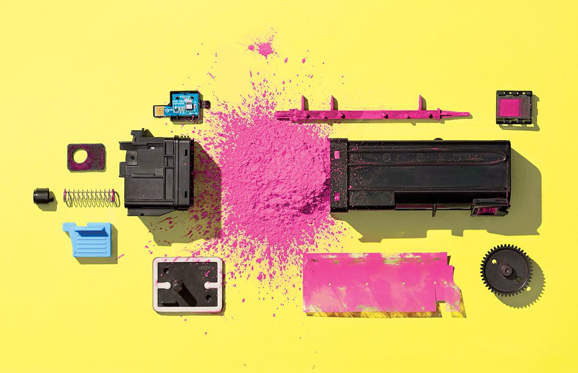 WIRED's tweet image. Printer toner is mostly powdered plastic—and that’s key to the whole technology wrd.cm/1IwoAO3