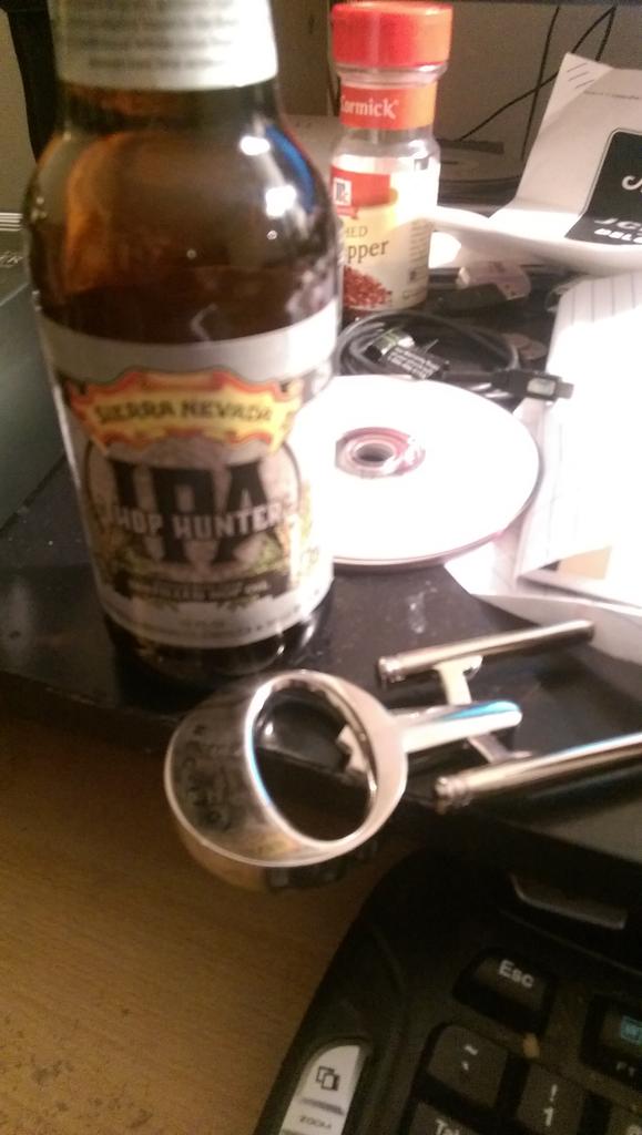 [Image: CA-vgVxWUAAh2Ja.jpg:large]