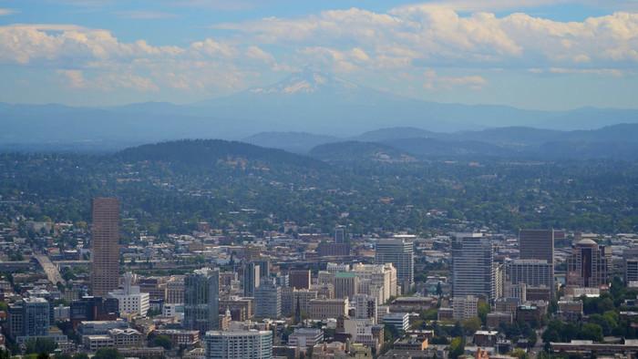VICE's tweet photo. Portland’s gang problem might be getting worse http://t.co/xZCOGb6KRq http://t.co/caZM5Q4wU7