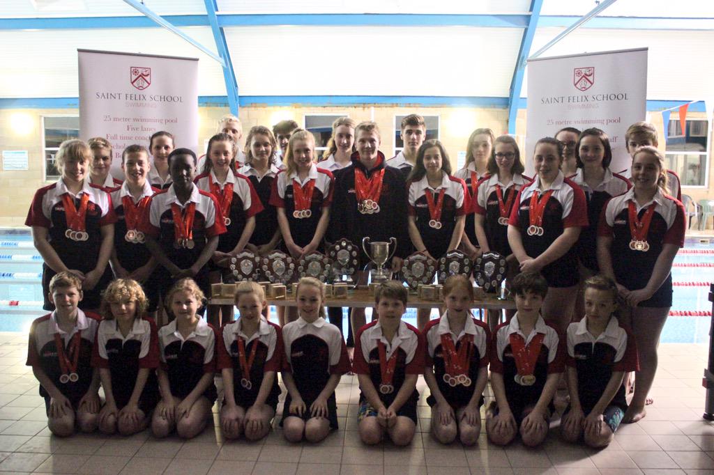 Stfelixswimming's tweet image. County Team photo from tonight. Well done all! Thirty two swimmers, one team! #teamstfelix