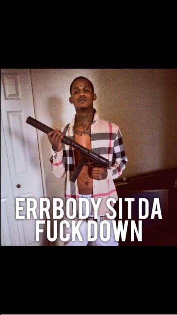 Intl_Highlife's tweet photo. When the homies bout to leave and all my lighters missing http://t.co/6us1dlHQPH