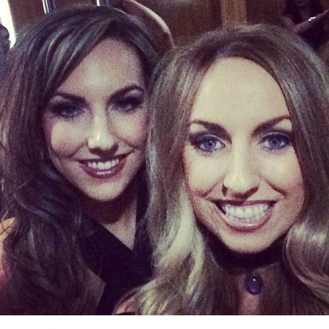 Angela Devlin (Angeladxoxo) Twitter