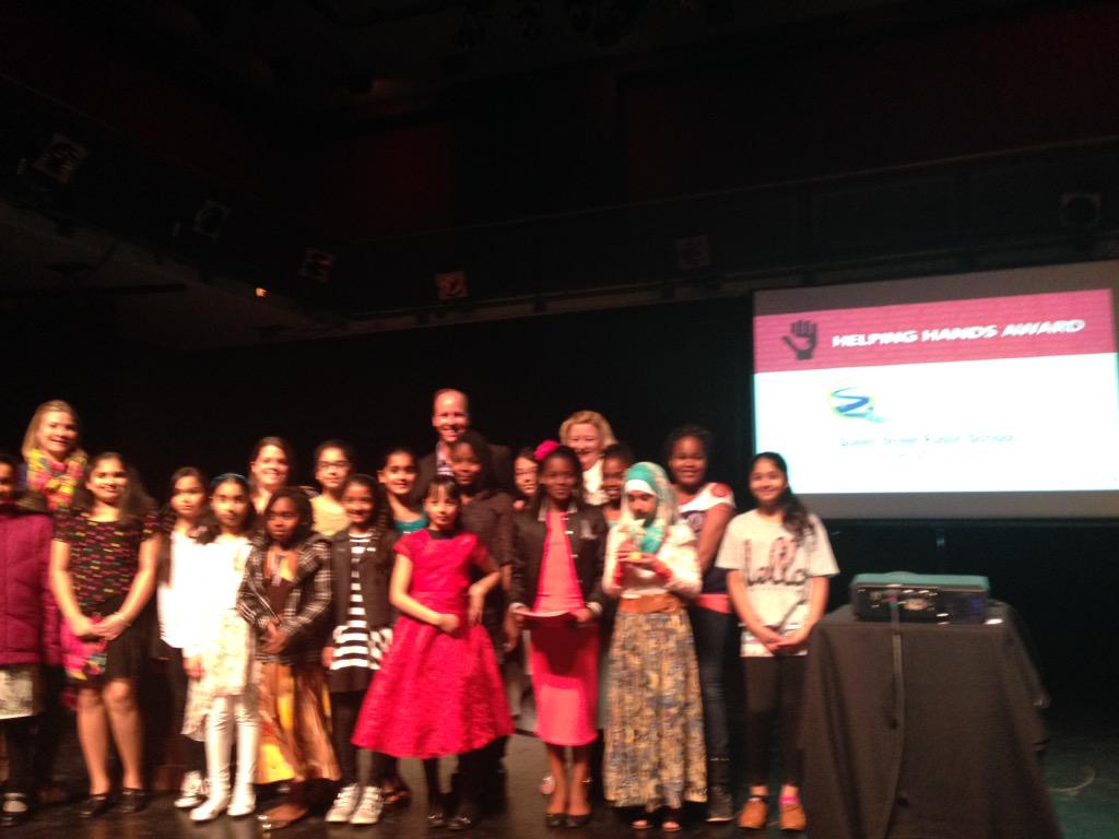 QueenStreetPS's tweet photo. ...and the @Unitedwaypeel #uwprYOUTH Helping Hands Award goes to... Our Girls Club! #BeAwesomeQueenSt @PeelSchools http://t.co/HyNk07obYW