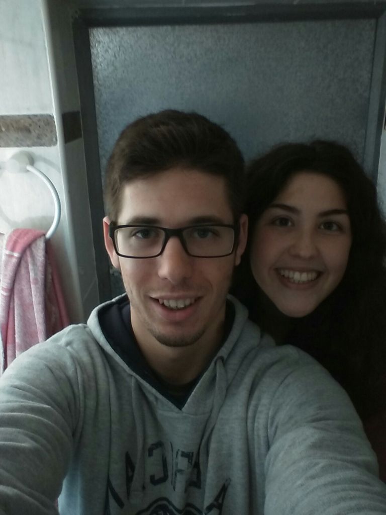 NereaUlea's tweet photo. Esta personita @josetomasge aun no le entre en la cabeza que es mi vida que el lo es todo para mi.Te amo cosita mía17 http://t.co/uCFPHUoBZx
