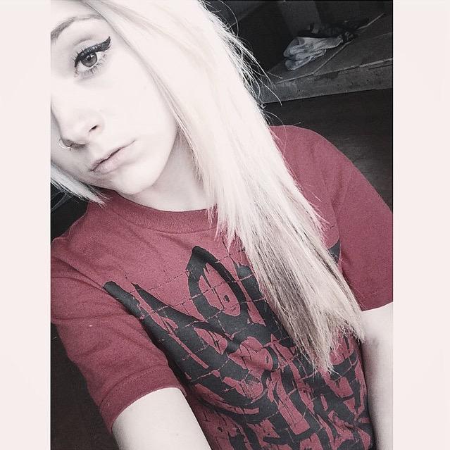“<a href="/iLikeWGW/">iLikeWGW</a>: Ladies, quote with a selfie with straight hair”❤️