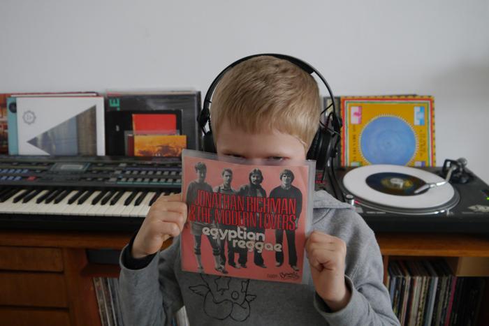 Reiem0812's tweet photo. It's never too early for #JonathanRichman &amp; #TheModernLovers
#EgyptianReggae #7inch
#musiceducation #music #vinyl http://t.co/F0CIz5u268