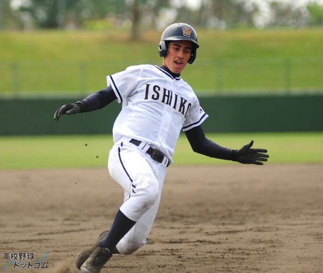 高校野球ドットコム V Twitter 試合レポート 石川vs北谷 春季沖縄大会 1回戦 頭もいい スイングも速い 投げても140kmを出す凄い子 ニューヒーロー誕生の予感 石川にタイシンガーあり Http T Co I91ag3hyyx 高校野球 Http T Co Nncs0g0m9w