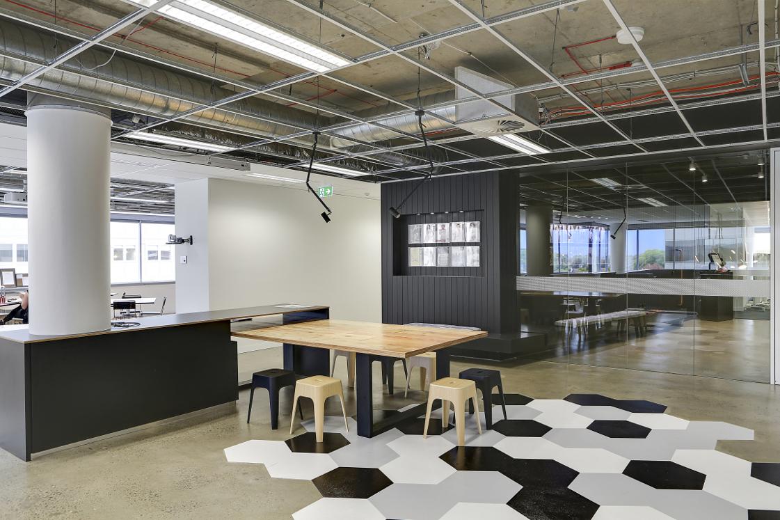 Innovative industrial feel fit out of iconic Australian company Pacific Brands by <a href="/Valmont_Aus/">Valmont</a> csm-office.com.au/news/csm_newsl…