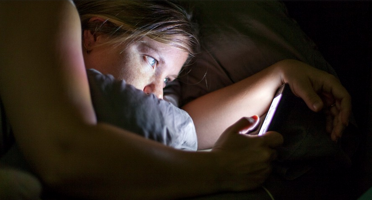 Can social media help stop suicide? Status: suicidal ow.ly/KF1bx  #psychology #depression #suicide