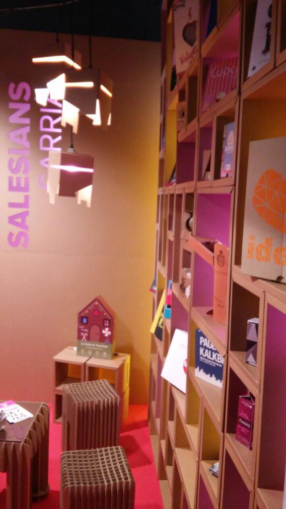 learntoenjoy1's tweet photo. Podéis ver "La Casita de Chocolate" en @graphispag2015 en el stand de @salesianssarria http://t.co/ZcJ3SndBkl”