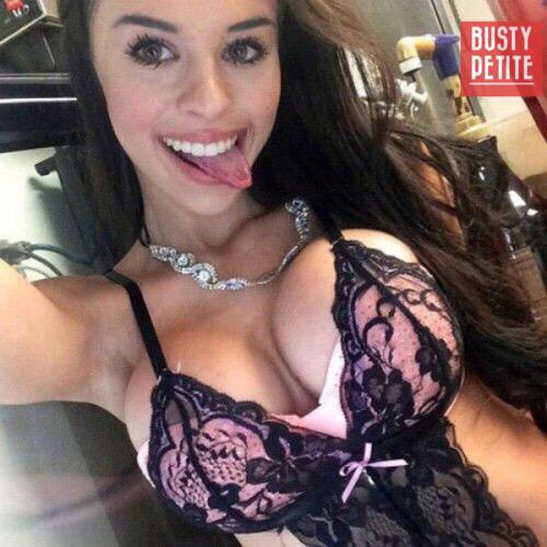 busty_petite's tweet photo. Sassy girl! http://t.co/ZBUxHDTruC