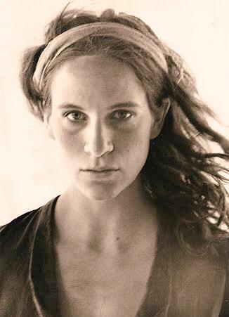    Happy birthday Amanda Plummer! 