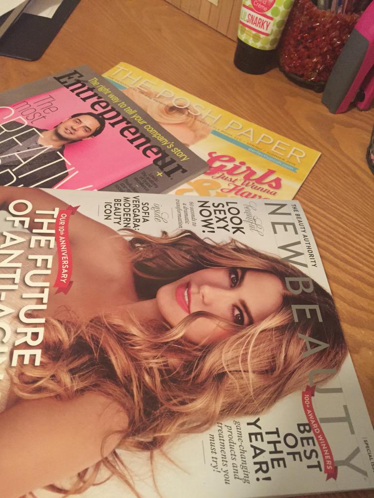 poshylyss's tweet photo. What you read when you own a business. #newbeauty #entreprenuer #poshpaper #poshlife #businessowner http://t.co/WqzkYtZyfy