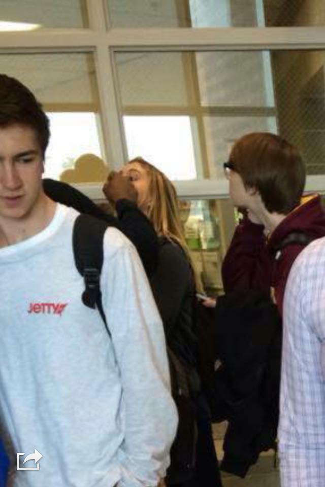 Thomas12Miller's tweet photo. @SkaterBracket when the prep booty too good http://t.co/Sk1R9VVlPT