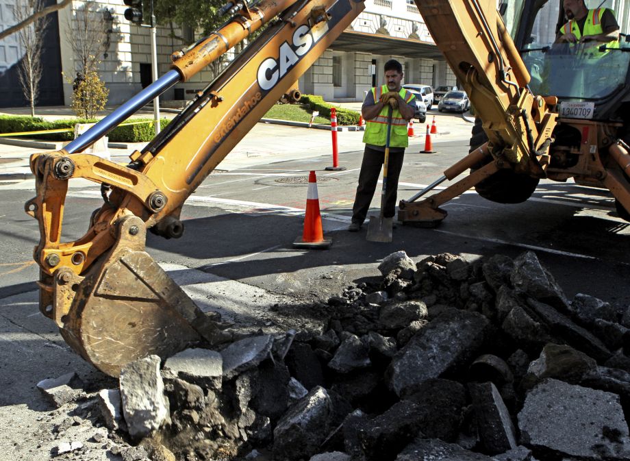 SFChronWatch's tweet photo. Chronicle Watch: Bumpy ride over patch jobs on two of S.F.’s busiest streets http://t.co/hgszVmy28m via @VivianHo http://t.co/GLrCRSg2Nh