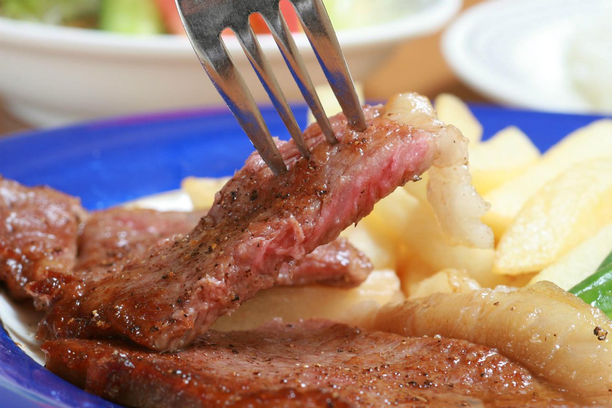 ステーキテロbot (@beefsteak_bot) on Twitter photo 