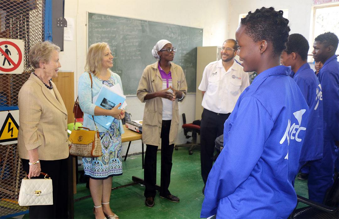 kayectrust's tweet photo. KAYEC honoured to receive Madame #Ahtisaari #AhtisaariInNamibia25 #Namibia25 @FinEmbWindhoek #BuildingTheFuture http://t.co/pgOYubF2rt