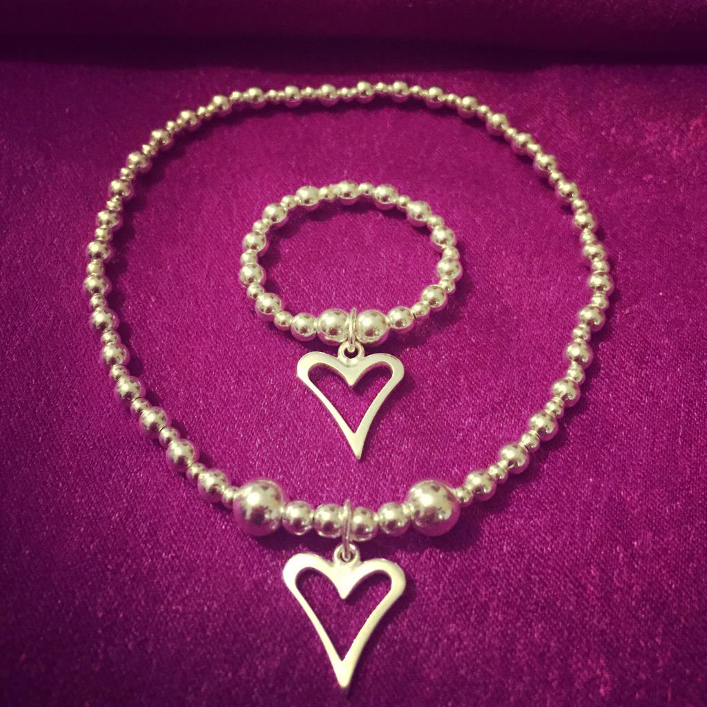 CharmingQuite's tweet image. 