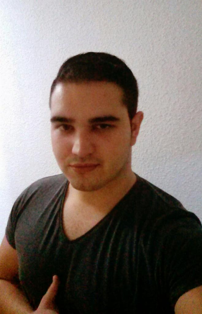 NGR93's tweet photo. La mayoría de la gente sale a cumplir. El que sale a dejarse la piel, destaca. http://t.co/HdYLzk97MG