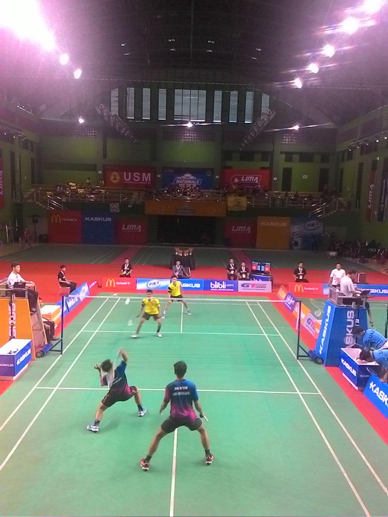 Alfaris/Rendy vs Alvin/Restu | @bultangusm vs @UabtUB [Set 1] 0-0 #Final #LIMABminton15 #Badminton #KaskusLIMA