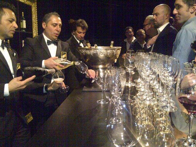 CSparvoli's tweet image. #vinitaly2015 La festa per gli 80 anni del gruppo vinicolo Santa Margherita, 1000 persone alla Gran Guardia