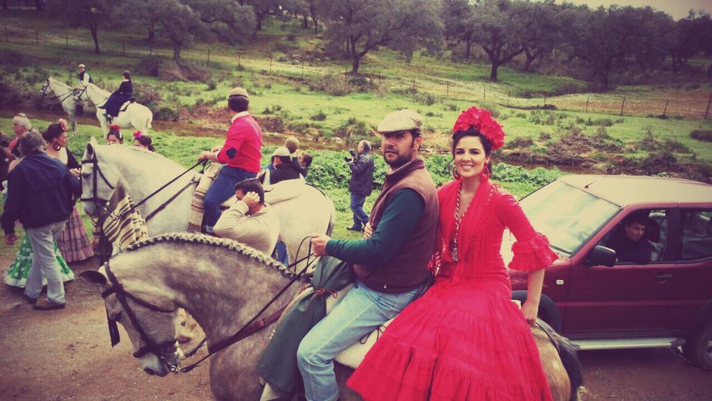 MartaTreseme's tweet photo. Y sq sólo tú, haces que viva riendo 🎶🎶🎶🎶 http://t.co/7qBvaUlZ2p