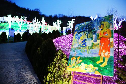 RT <a href="/Kor_Visitkorea/">한국관광공사 :: 까우니의 대한민국 구석구석</a>: [경북 청도] #프로방스빛축제 와 함께 #세잔 #마네 #고갱 작품을 감상할 수 있는 고품격 불빛축제 #빛나는오르세의밤 오늘은 우아하게 마무리 #여기_부르고뉴와인_17년산으