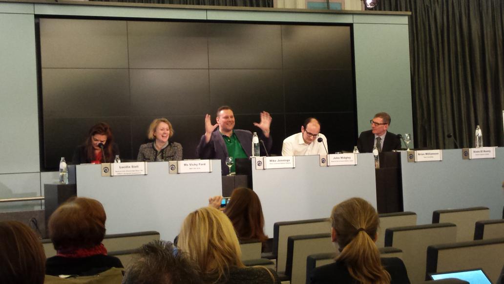CCIAeurope's tweet photo. @PilotMike13 explains how digital world & real world must go hand in hand #InternetOpp @VickyFord @JohnWMidgley http://t.co/Bu3UD5K1xa