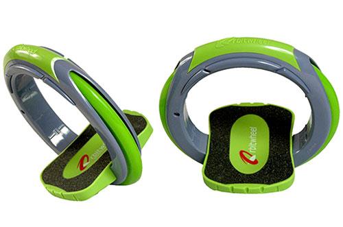 DimitriHommel's tweet photo. #Orbitwheels : Un concept de #skateboard à deux roues et sans planche !
http://t.co/89gESumqsk via @piweeFR http://t.co/06smBlRT4v