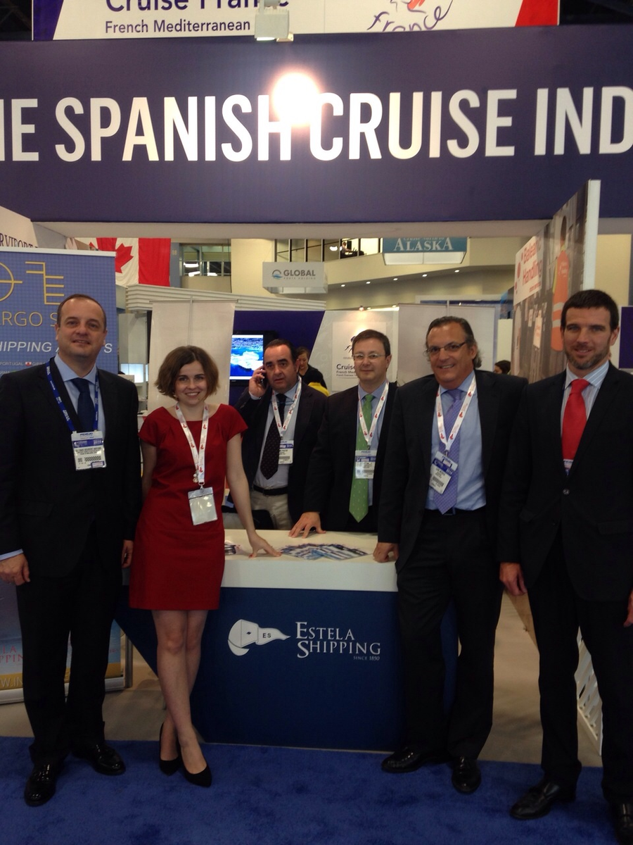 Estela Shipping team <a href="/CruiseShipping/">Tessa Chan</a> 2015 in Miami. If you could not be there, visit us at the Palma Boat Show.